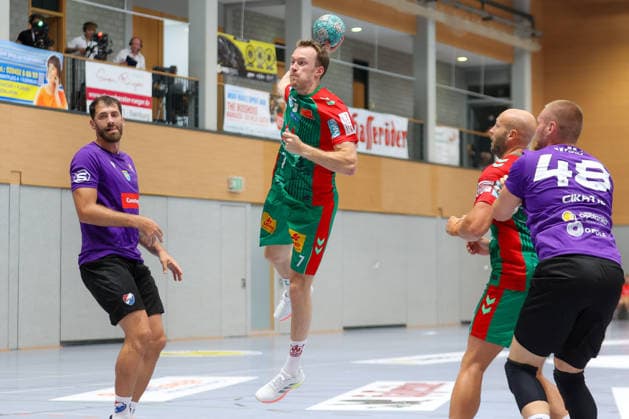 01.08.2026, xtgx, Handball - Testspiel SC Magdeburg - Corotop Gwardia Opole emspor, v.l. Felix Claar (Magdeburg, 7) wirft Tor, Torschuetze, erzielt Tor, Treffer, scores the goal Ilsenburg