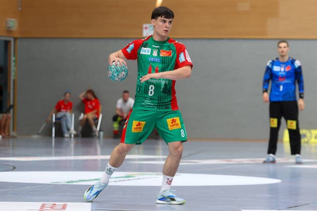 01.08.2026, xtgx, Handball - Testspiel SC Magdeburg - Corotop Gwardia Opole emspor, v.l. Tim Thielicke (Magdeburg, 8) am Ball, plays the ball Ilsenburg