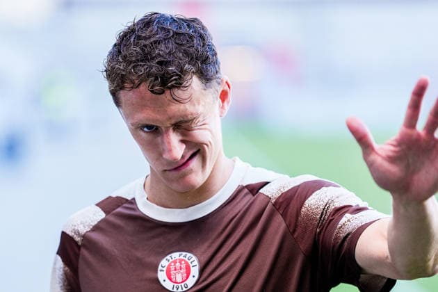 Deutschland: Fußball 2. Bundesliga 2026 27, Vorbereitungsspiel FC St. Pauli vs Deportivo de A Coruna Millerntor-Stadion (Hamburg): Martijn Kaars (FC St. Pauli, 19), Porträt Portrait Copyright: xStefanxTrochax