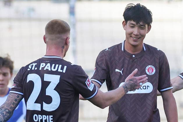 Taichi Hara (FC St. Pauli) celebrates after scoring his teams first goal with Louis Oppie (FC St. Pauli) during the pre-season friendly match between FC St. Pauli and RC Deportivo La Corunaat Millerntor Stadium on August 1, 2026 in Hamburg, Germany. (Photo by Marco Steinbrenner DeFodi Images) -