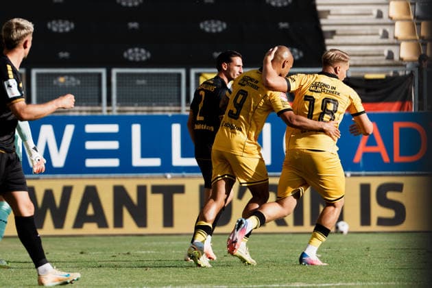 Niederlande Deutschland: Fußball Testspiel Männer 2026 - 2027 - Roda JC Kerkrade vs. Alemannia Aachen - Parkstad Limburg Stadion, 3 : 1 , Anschlusstor Anthony van den Hurk (Roda JC Kerkrade, 9), Jubel mit Fynn Schengen (Roda JC Kerkrade, 18) Copyright: xThiemoxRudolphx
