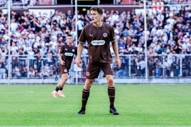 Deutschland: Fußball 2. Bundesliga 2026 27, Vorbereitungsspiel FC St. Pauli vs Deportivo de A Coruna Millerntor-Stadion (Hamburg): Martijn Kaars (FC St. Pauli, 19), Freisteller Copyright: xStefanxTrochax