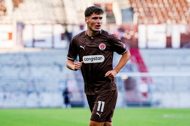 Deutschland: Fußball 2. Bundesliga 2026 27, Vorbereitungsspiel FC St. Pauli vs Deportivo de A Coruna Millerntor-Stadion (Hamburg): Arkadiusz Pyrka (FC St. Pauli, 11) Copyright: xStefanxTrochax