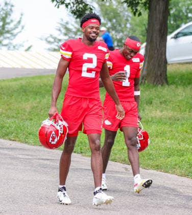 AUGUST 1, 2026: Kansas City Chiefs wide receiver Tyquan Thornton and Kansas City Chiefs wide receiver Xavier Worthy walks down the hill towards the field at Chiefs training camp in St. Joseph, MO. CSM St. Joseph United States - ZUMAc04_ 20260801_zma_c04_018 Copyright: xRomanxPunox