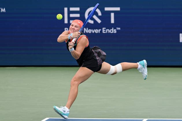 August 1, 2026, Washington, D.C, U.S: DIANA SHNAIDER hits a backhand during her semifinal loss to Jessica Pegula at the Rock Creek Tennis Center. Washington U.S - ZUMAg196 20260801_zap_g196_008 Copyright: xKylexGustafsonx