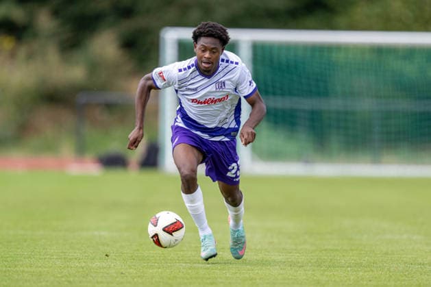 Testspiel 26 27 - VfL Osnabrück - SV Meppen am 01.08.2026 bei Blau Weiss Schinkel in Osnabrück Tony Lesueur (Osnabrueck) am Ball.