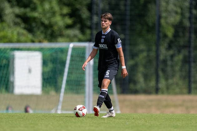 Testspiel 26 27 - VfL Osnabrück - SV Meppen am 01.08.2026 bei Blau Weiss Schinkel in Osnabrück Jonas Fedl (Meppen) am Ball.