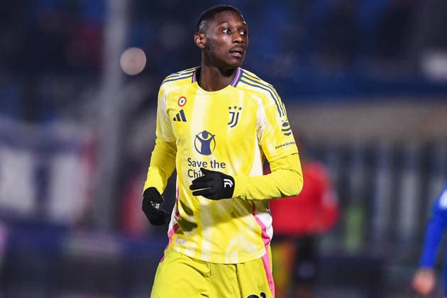 Juventus Randal Kolo Muani during the Serie A soccer match between Como and Atalanta at the Stadio Giuseppe Sinigaglia in Como, north west Italy - Friday, February 7, 2025. - Soccer.  Copyright: xAlbertoxGandolfo LaPressex