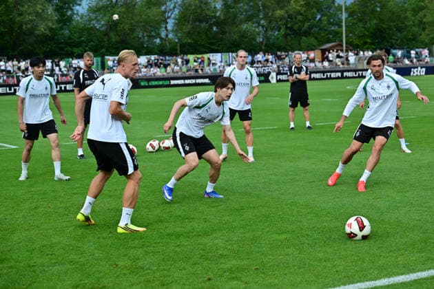 02.08.2026; Rottach-Egern; Fussball, Herren, Saison 2026 2027, Trainingslager Borussia Moenchengladbach Neuzugang Daiki Hashioka (Gladbach, Mitte) direkt ein Aktivposten DFL regulations prohibit any use of photographs as image sequences and or quasi-video. Stadion Am Birkenmoos Bayern Deutschland