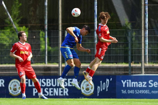 22 Leo Bera (FC Eintracht Norderstedt), 33 Amin Muja (SV Atlas Delmenhorst) Fußball I Herren I Regionalliga Nord I Saison 2026-2027 I 1. Spieltag I FC Eintracht Norderstedt - SV Atlas Delmenhorst I 02.08.2026 I Edmund-Plambeck-Stadion