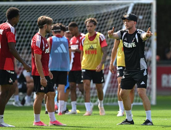 03.08.2026, xophax, Fussball 1.Bundesliga, 1.FC Koeln Training am Geissbockheim des 1.FC Köln. Trainer Rene Wagner , rechts ( 1.FC Köln ) Köln