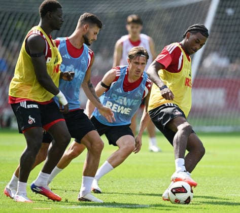 03.08.2026, xophax, Fussball 1.Bundesliga, 1.FC Koeln Training am Geissbockheim des 1.FC Köln. V.l.n.rechts : Ragnar Ache , Tom Krauss , Alessio Castro - Montes, Reigan Heskey ( alle 1.FC Köln ) Köln