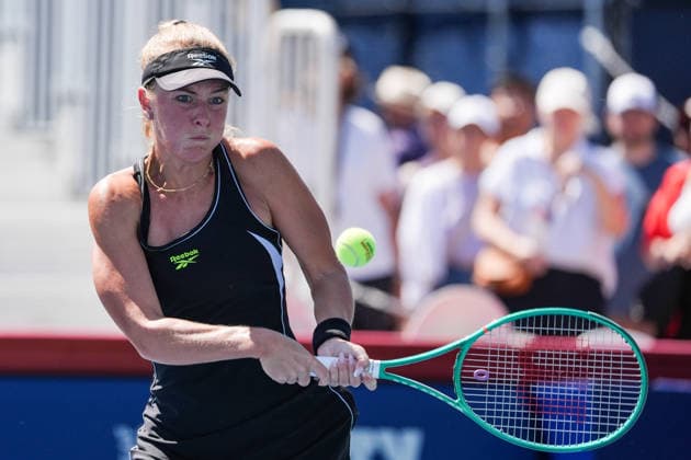WTA, Tennis Damen Masters 1000 National Bank Open Toronto 2026 - Round of 128 - Day 3 Magdalena French of Poland plays a backhand during the Women™s Singles round of 128 match against Leolia Jeanjean of France on day 3 of the WTA Masters 1000 National Bank Open at Sobeys Stadium on August 3, 2026, in Toronto, Canada. (Photo by Leonardo Ramirez Eyepix Group) Copyright: xLeonardoxRamirezx xEyepixxGroupx LR03082026-09411