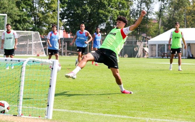 04.08.2026, Deutschland, Grassau, Fußball Bundesliga, Saison 2026 2027, Trainingslager VfB Stuttgart, Ertugrul Yigit