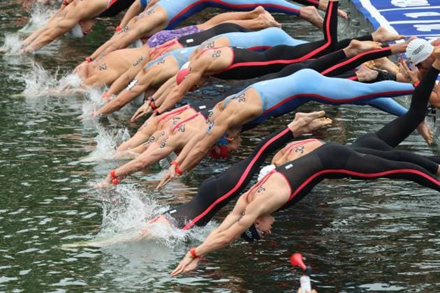 Championnat d Europe de natation PHOTOPQR LE COURRIER PICARD Haslin ; Paris ; 04 08 2026 ; 04 08 26 Championnat d Europe de natation - nage en eau libre 10km hommes - Sacha Velly (au premier plan) Photo Fred Haslin the LEN European Aquatics Championships, in the Seine River in Paris, on August 4, 2026. Paris 75 France  Copyright: xPHOTOPQR LExCOURRIERxPICARD MAXPxHaslinx 20260804LCP7784 20260804LCP7784