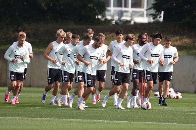Fussball I Herren I Sasion 2026 2027 I 1 2.Bundesliga I FC St.Pauli I Training I 04.08.2026 Spieler des FC St. Pauli beim Training Hamburg Trainingsgelände Kollaustraße Hamburg Deutschland Copyright: xLobeca RalfxHomburgx
