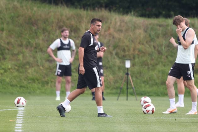 Fussball I Herren I Sasion 2026 2027 I 1 2.Bundesliga I FC St.Pauli I Training I 04.08.2026 Marcel Rapp (Cheftrainer, FC St. Pauli) Hamburg Trainingsgelände Kollaustraße Hamburg Deutschland Copyright: xLobeca RalfxHomburgx