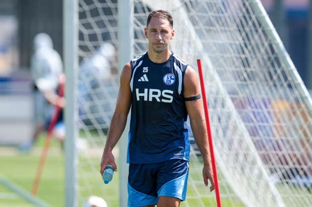 04.08.2026, Fussball, Training des FC Schalke 04. Nikola Katic (FC Schalke 04). Gelsenkirchen Trainingsgelände FC Schalke 04 NRW Deutschland xRHR-FOTO YYx Copyright: RHR-FOTOx RHR-FOTO YY