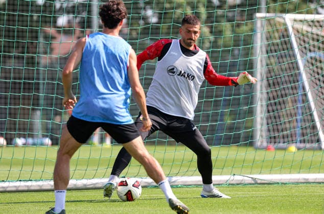 04.08.2026, Deutschland, Grassau, Fußball Bundesliga, Saison 2026 2027, Trainingslager VfB Stuttgart, Fabian Bredlow