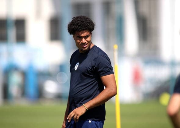 Fussball, Herren, Regionalliga Bayern, Saison 2026 2027, TSV 1860 München, Training Arian Ortivero Calderon (TSV 1860 München) mit Blick nach links, stehend