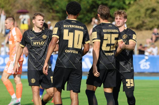 04.08.2026, Fussball, Herren, Testspiel, Saison 2026 2027, Racing Straßburg - SV 07 Elversberg, Torjubel zum 0:1, Torschütze: Francis Onyeka (SV 07 Elversberg) Haguenau Parc des Sports de Haguenau Grand Est Frankreich (FRA) Copyright: xSebastianxBachx