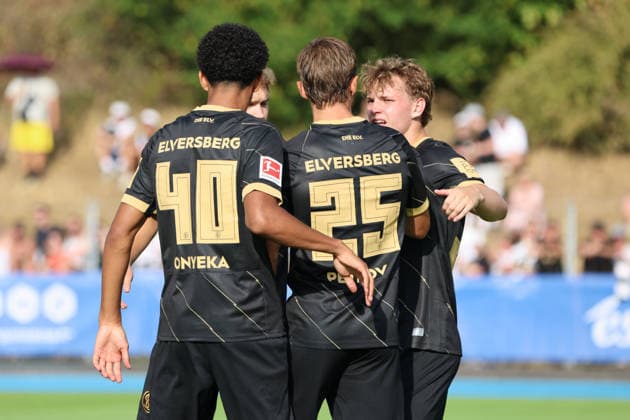 04.08.2026, Fussball, Herren, Testspiel, Saison 2026 2027, Racing Straßburg - SV 07 Elversberg, Torjubel zum 0:1, Torschütze: Francis Onyeka (SV 07 Elversberg) Haguenau Parc des Sports de Haguenau Grand Est Frankreich (FRA) Copyright: xSebastianxBachx