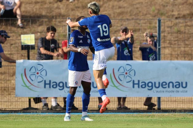 04.08.2026, Fussball, Herren, Testspiel, Saison 2026 2027, Racing Straßburg - SV 07 Elversberg, Torjubel zum 1:1, Torschütze: Martial Godo (Racing Straßburg) Haguenau Parc des Sports de Haguenau Grand Est Frankreich (FRA) Copyright: xSebastianxBachx