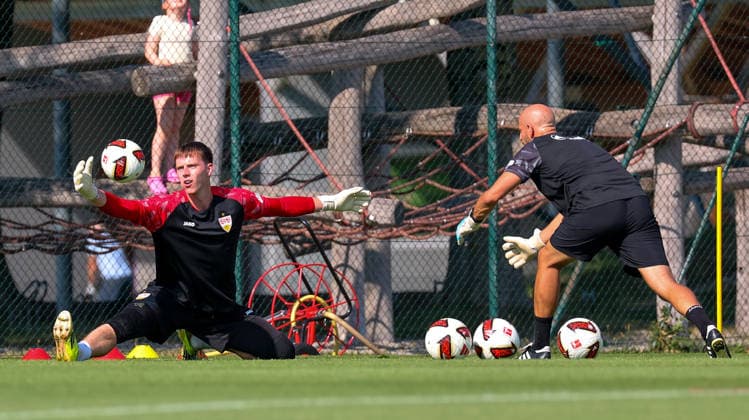 04.08.2026, Deutschland, Grassau, Fußball Bundesliga, Saison 2026 2027, Trainingslager VfB Stuttgart, Jerik von der Felsen, Steffen Krebs