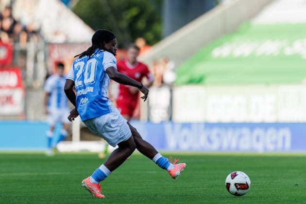 04.08.2026, GER, Regionalliga Nord-Ost, 3. Spieltag, Saison 2026 2027), Chemnitz, Chemnitzer FC - FSV Zwickau Ken Tchouangue (Chemnitzer FC 20) Einzelaktion Aktion Chemnitz eins-Stadion - An der Gellertstraße Sachsen Deutschland Copyright: xnordphotoxGmbHx xTrienitzx