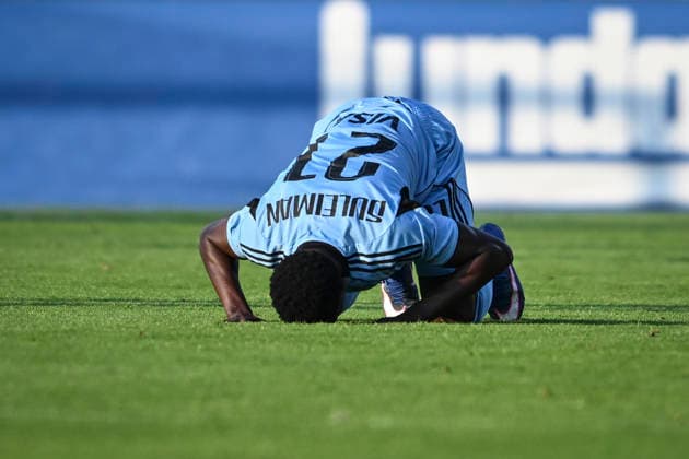 HÄLLEVIK, SWEDEN 20260804 Bratislava s Suleiman Camara Sanneh celebrates after equalizing to 1-1 during Tuesday s Champions League qualifying round 3 match 1 of 2 between Mjällby AIF and SK Slovan Bratislava at Strandvallen. HÄLLEVIK SWEDEN x10760x