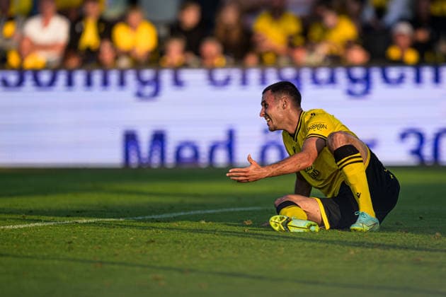 260804 Ali Youssef of Mjällby in pain during the Champions League football qualifying match between Mjällby and Slovan Bratislava on August 4, 2026 in Hällevik. Photo: Christoffer Borg Mattisson BILDBYRAN COP 261 CB0545 fotboll football soccer fotball uefa champions league champions league mjällby slovan bratislava bbeng Copyright: CHRISTOFFERxBORGxMATTISSON BB260804CB113