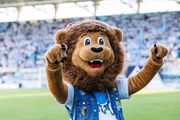 04.08.2026, GER, Regionalliga Nord-Ost, 3. Spieltag, Saison 2026 2027), Chemnitz, Chemnitzer FC - FSV Zwickau Malik, Maskottchen vom Chemnitzer FC Chemnitz eins-Stadion - An der Gellertstraße Sachsen Deutschland Copyright: xnordphotoxGmbHx xTrienitzx