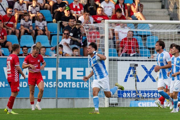 04.08.2026, GER, Regionalliga Nord-Ost, 3. Spieltag, Saison 2026 2027), Chemnitz, Chemnitzer FC - FSV Zwickau Jonas Marx (Chemnitzer FC 19) jubelt nach dem 2:0 Chemnitz eins-Stadion - An der Gellertstraße Sachsen Deutschland Copyright: xnordphotoxGmbHx xTrienitzx