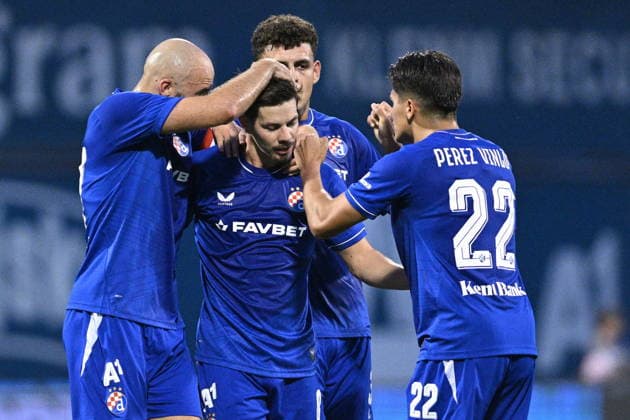 Croatia, Zagreb, 040826. Maksimir Stadium. Football match of the third round of UEFA Champions League qualification, GNK Dinamo - FK Kauno Zalgiris. In the photo: Dinamo players celebrating. Photo: Damir Krajac CROPIX Copyright: xxDamirxKrajacx dk_dinamo_kauno44-040826
