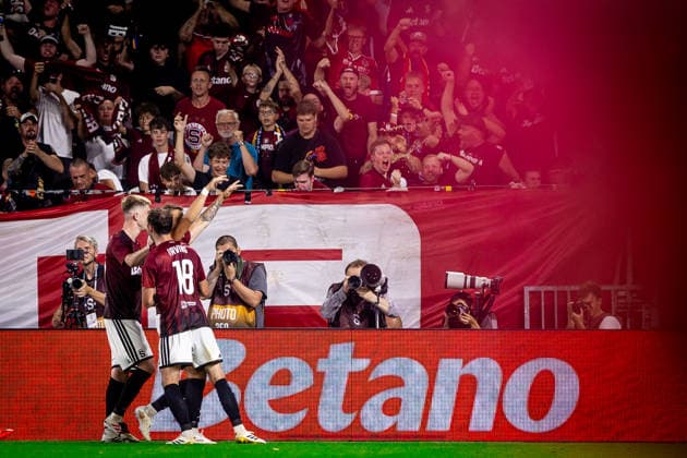 SPARTA PRAGUE - OLYMPIQUE LYONNAIS Matej Rynes, Adam Karabec, Josimar Alcocer of Sparta celebrate a goal during the first leg of third qualifying round of UEFA Champions league football match between AC Sparta Praha and Olympique Lyonnais at the Epet arena Stadium Letna. Prague, Czechia, August 04, 2026. Photo by Branislav Racko Copyright: xx 080A5909
