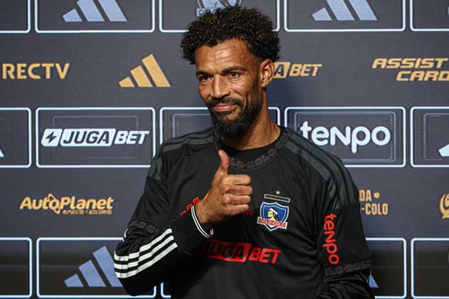 Colo-Colo officially presents Vozinha as New Goalkeeper SANTIAGO, CHILE - AUGUST 4: Cape Verdean goalkeeper Josimar Jose Evora Dias, Vozinha , reacts during his presentation as a new player for Colo-Colo of Chile at the Monumental Stadium in Santiago, Chile, on August 4, 2026. Lucas Aguayo Araos Anadolu Santiago Chile. Editorial use only. Please get in touch for any other usage.  Copyright: x2026xAnadoluxLucasxAguayoxAraosx