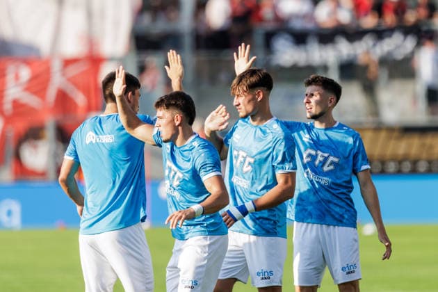 04.08.2026, GER, Regionalliga Nord-Ost, 3. Spieltag, Saison 2026 2027), Chemnitz, Chemnitzer FC - FSV Zwickau Maurizio Grimaldi (Chemnitzer FC 23), Jonas Marx (Chemnitzer FC 19) bei der Erwärmung Chemnitz eins-Stadion - An der Gellertstraße Sachsen Deutschland Copyright: xnordphotoxGmbHx xTrienitzx