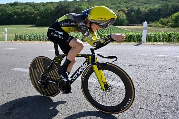 04.08.2026 --- Lacets de Marsannay, Frankreich --- Radsport --- Tour De France Femmes --- 4. Etappe Einzelzeitfahren von Gevrey-Chambertin nach Dijon --- --- Femke de Vries (Team Visma Lease a Bike) Tour De France Femmes stage 4