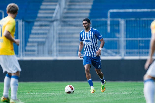 Deutschland: Regionalliga Nordost 2026 2027, 3. Spieltag - 1. FC Magdeburg II vs FSV 63 Luckenwalde - AVNET ARENA (Magdeburg): Tarek Chahed (1. FC Magdeburg II, 24) am Ball Copyright: xTomxLauruschkatx
