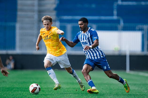 Deutschland: Regionalliga Nordost 2026 2027, 3. Spieltag - 1. FC Magdeburg II vs FSV 63 Luckenwalde - AVNET ARENA (Magdeburg): Tarek Chahed (1. FC Magdeburg II, 24) am Ball Copyright: xTomxLauruschkatx