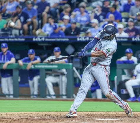 AUG 04, 2026: Minnesota Twins designated hitter Josh Bell (56) hits a home run in the 8th inning against the Kansas City Royals at Kauffman Stadium Kansas City, MO. CSM Kansas City United States - ZUMAc04_ 20260804_zma_c04_023 Copyright: xRomanxPunox