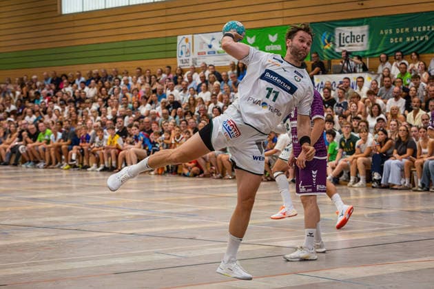 04.08.2026, xovx, Handball Lindencup, HSG Wetzlar - TV Hüttenberg v.l. Petter Överby (HSG Wetzlar), David Kuntscher (TV Hüttenberg) Linden Stadthalle Hessen Deutschland (DE)
