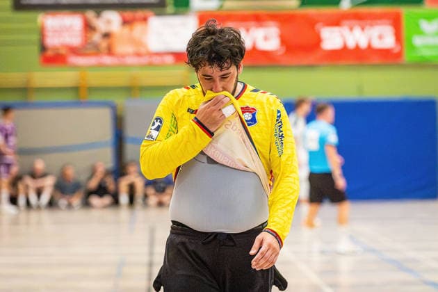 04.08.2026, xovx, Handball Lindencup, HSG Wetzlar - TV Hüttenberg Yahav Shamir (TV Hüttenberg) enttäuscht, enttäuscht schauend Linden Stadthalle Hessen Deutschland (DE)