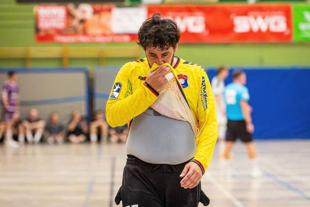 04.08.2026, xovx, Handball Lindencup, HSG Wetzlar - TV Hüttenberg Yahav Shamir (TV Hüttenberg) enttäuscht, enttäuscht schauend Linden Stadthalle Hessen Deutschland (DE)