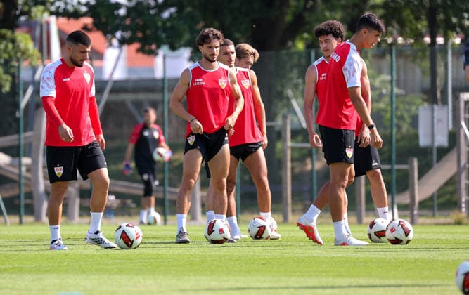 05.08.2026, Deutschland, Grassau, Fußball Bundesliga, Saison 2026 2027, Trainingslager VfB Stuttgart, Leonidas Stergiou