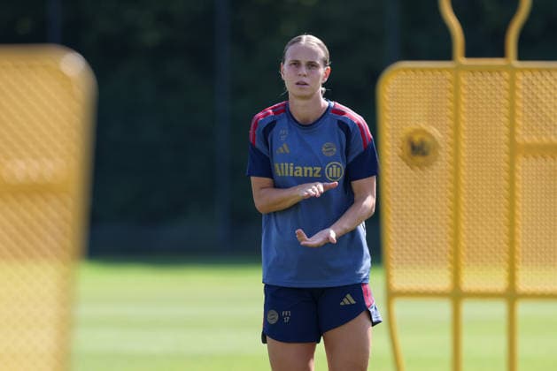 Klara Buehl (FC Bayern Muenchen, 17), GER, FC Bayern Muenchen Frauen Training, Fussball, Google Pixel Frauen-Bundesliga, Saison 2026 2027, 05.08.2026, GER, FC Bayern Muenchen Frauen Training, Fussball, Google Pixel Frauen-Bundesliga, Saison 2026 2027, 05.08.2026 Muenchen Copyright: xEibner-Pressefoto JennixMaulx EP_JML