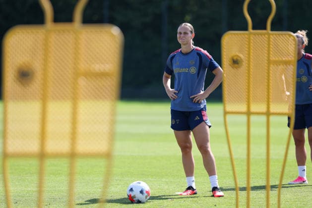 Klara Buehl (FC Bayern Muenchen, 17), GER, FC Bayern Muenchen Frauen Training, Fussball, Google Pixel Frauen-Bundesliga, Saison 2026 2027, 05.08.2026, GER, FC Bayern Muenchen Frauen Training, Fussball, Google Pixel Frauen-Bundesliga, Saison 2026 2027, 05.08.2026 Muenchen Copyright: xEibner-Pressefoto JennixMaulx EP_JML