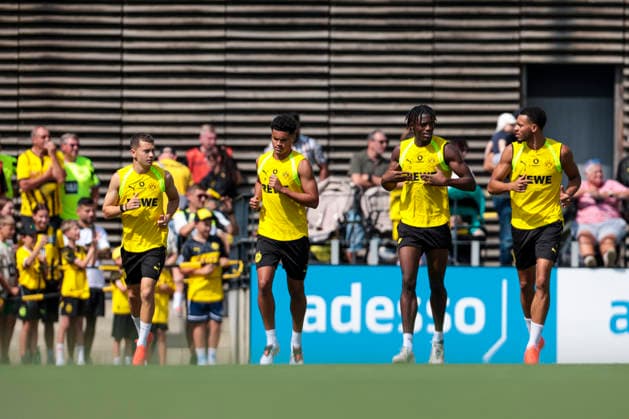 05.08.2026, Fussball, Training von Borussia Dortmund. v. l. Konstantinos Karetsas (Borussia Dortmund), Kaua Prates (Borussia Dortmund), Joane Gadou (Borussia Dortmund), Felix Nmecha (Borussia Dortmund). Dortmund Trainingsgelände des BVB NRW Deutschland xRHR-FOTO DEx Copyright: DennisxEwert RHR-FOTOx RHR-FOTO DE