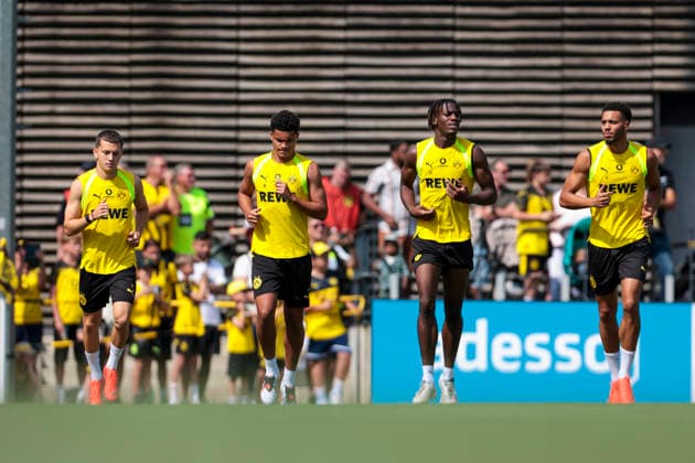 05.08.2026, Fussball, Training von Borussia Dortmund. v. l. Konstantinos Karetsas (Borussia Dortmund), Kaua Prates (Borussia Dortmund), Joane Gadou (Borussia Dortmund), Felix Nmecha (Borussia Dortmund). Dortmund Trainingsgelände des BVB NRW Deutschland xRHR-FOTO DEx Copyright: DennisxEwert RHR-FOTOx RHR-FOTO DE