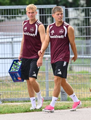 05.08.2026 - Fussball - 2. Fussball - Bundesliga - Saison 2026 2027 - 1. FC Nürnberg Nuernberg FCN ( Club ) - Training - Sportfoto Zink - xwoxzix - Eric Porstner (41, 1. FC Nürnberg FCN ) Finn Becker (22, 1. FC Nürnberg FCN )